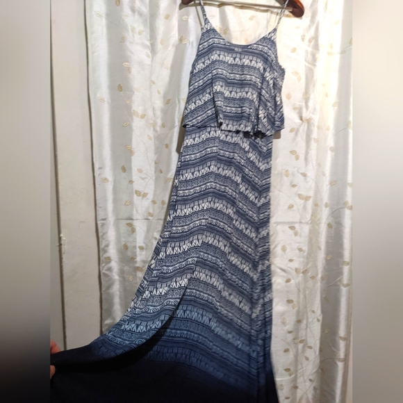Soft long ombre print blue & white maxi dress size large NWOT - Picture 9 of 10